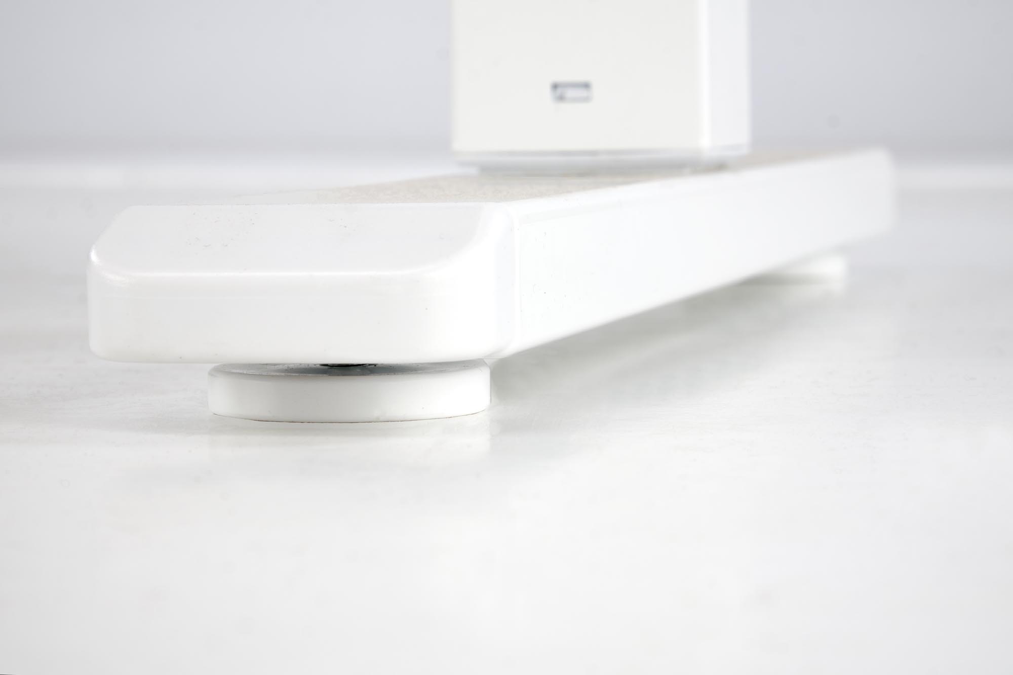 PC stolek B53 bílý