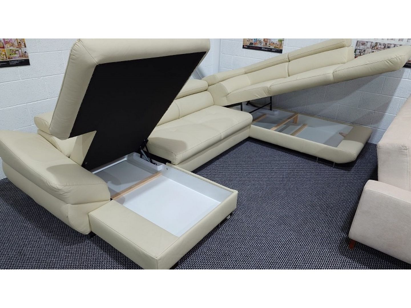 Sedací souprava AVOLA do U