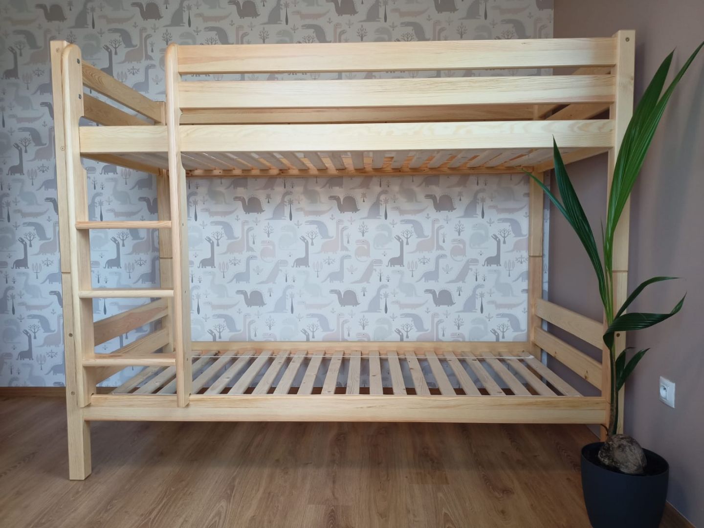 Patrová postel z masivu LK136 90