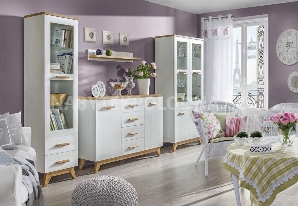 Prosklená vitrína SVEN 4