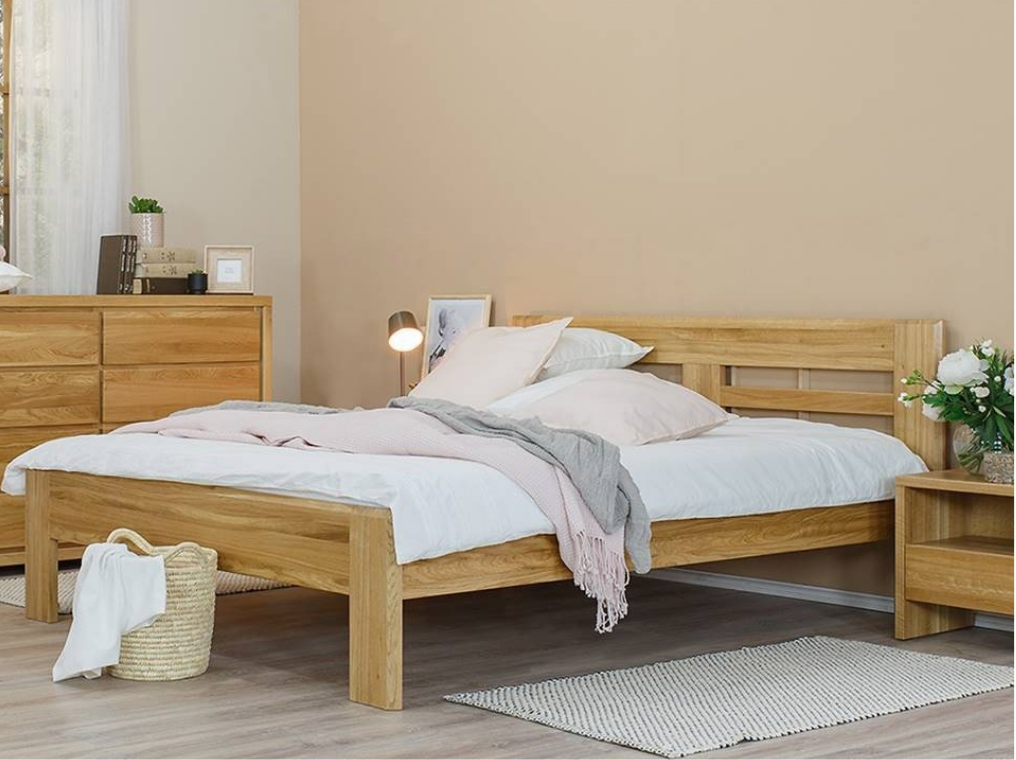 Manželská postel z masivu LK111 buk